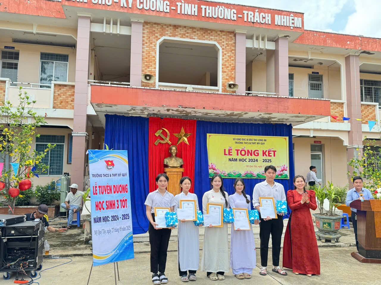 TUYÊN DƯƠNG HỌC SINH 3 TỐT CẤP TRƯỜNG NĂM HỌC 2024-2025
