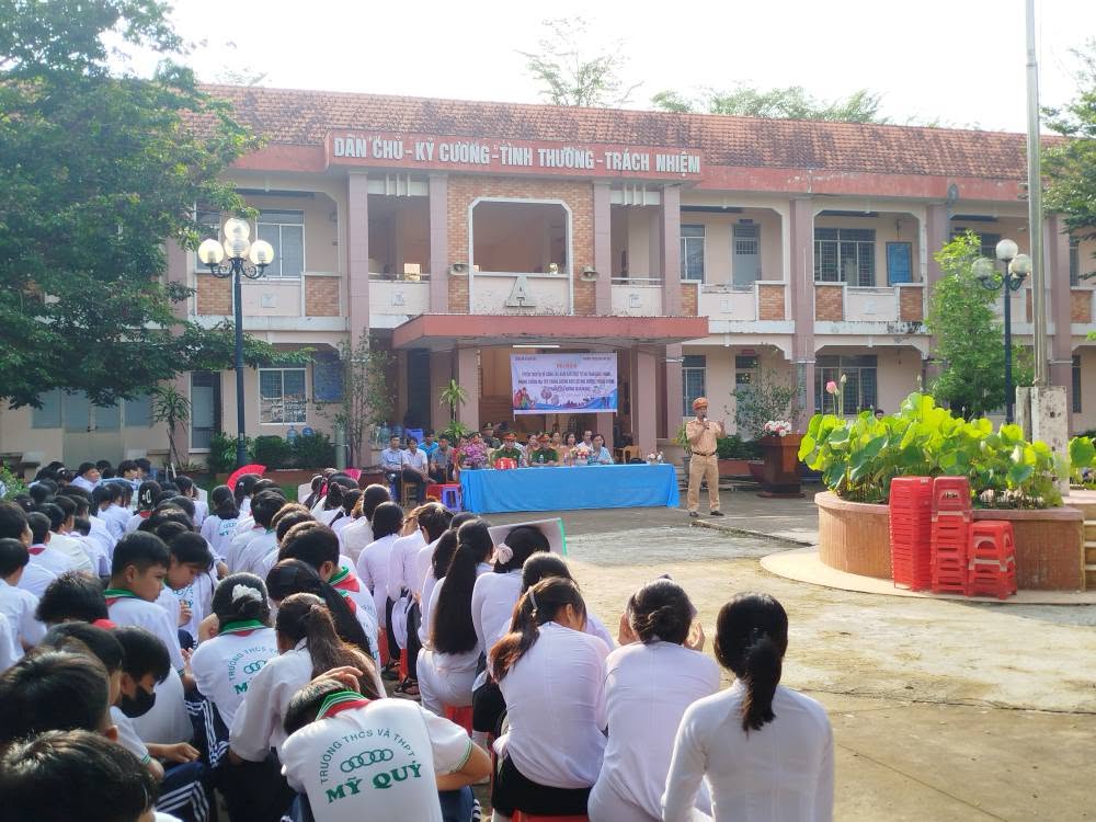 HỘI NGHỊ TUYÊN TRUYỀN VỀ CÔNG TÁC ĐẢM BẢO TRẬT TỰ AN TOÀN GIAO THÔNG; PHÒNG CHỐNG MA TÚY; PHÒNG CHỐNG BẠO LỰC HỌC ĐƯỜNG; PHÒNG CHỐNG TỘI PHẠM TRÊN KHÔNG GIAN MẠNG